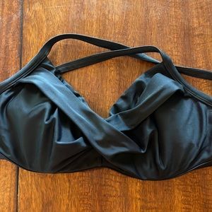 Athleta swim top 34 D/DD